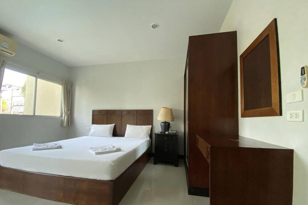 Apartamento C.A.P Mansion Phuket Exterior foto