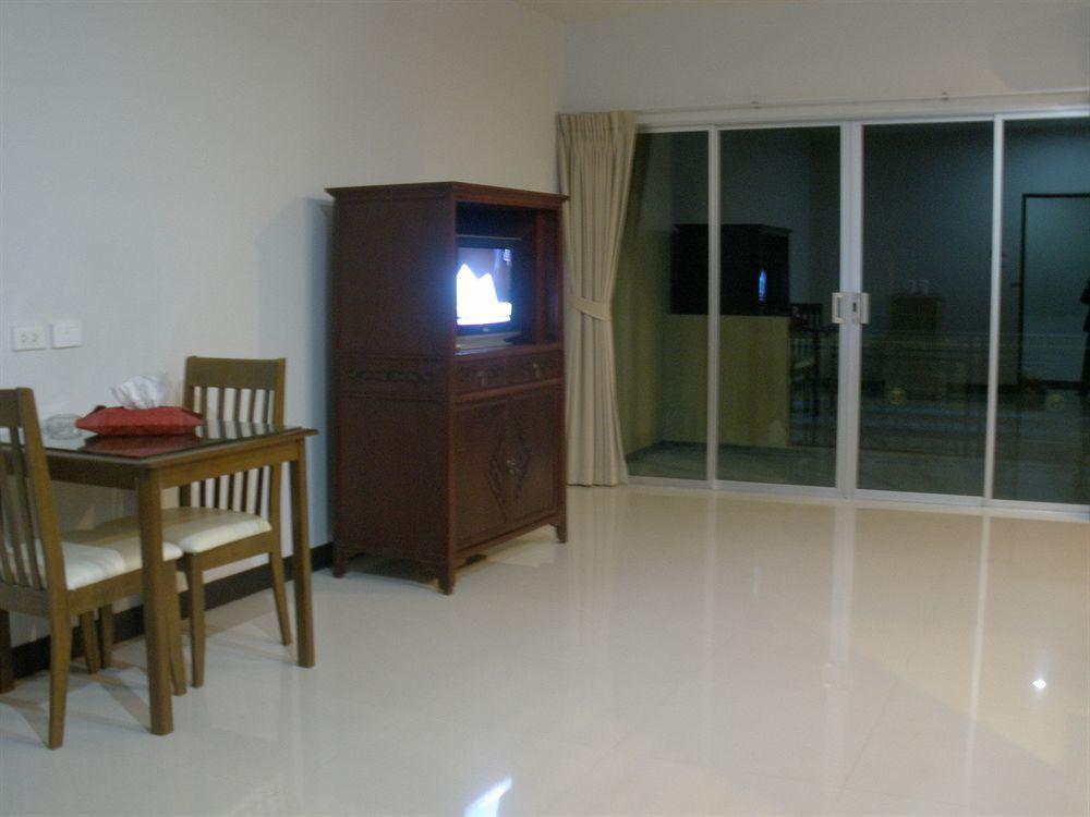 Apartamento C.A.P Mansion Phuket Exterior foto