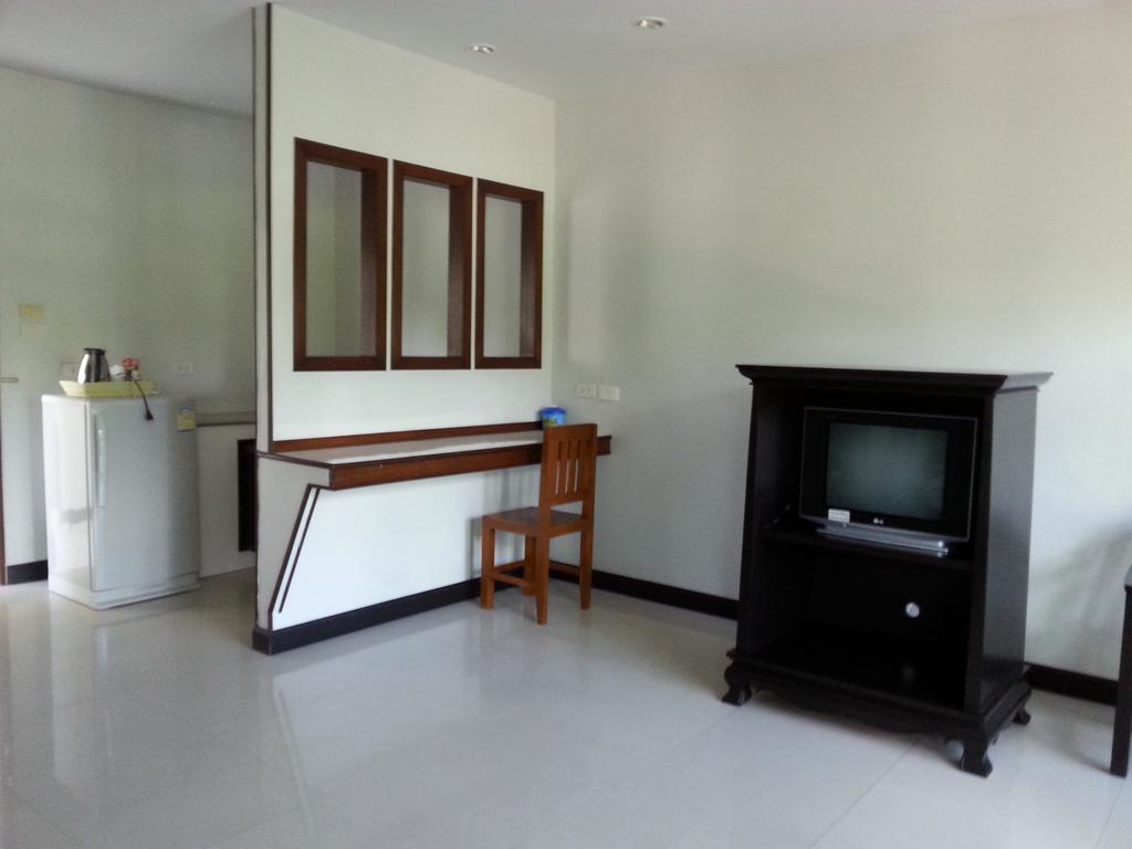 Apartamento C.A.P Mansion Phuket Exterior foto