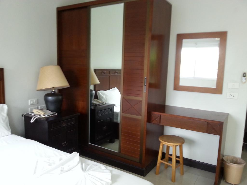 Apartamento C.A.P Mansion Phuket Exterior foto