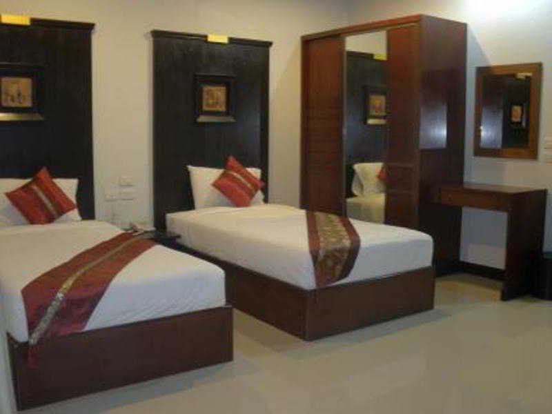 Apartamento C.A.P Mansion Phuket Exterior foto